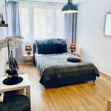 Apartman Clicktheflat Royal Park