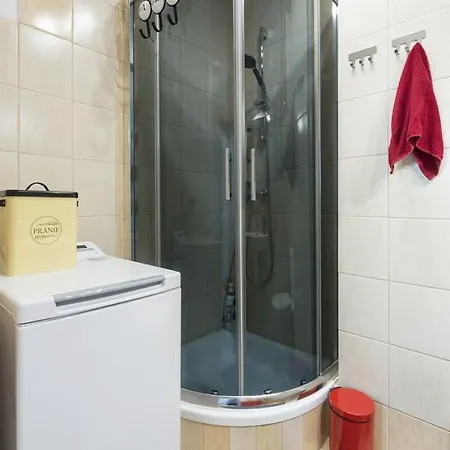 Apartment Clicktheflat Royal Park Apart Rooms