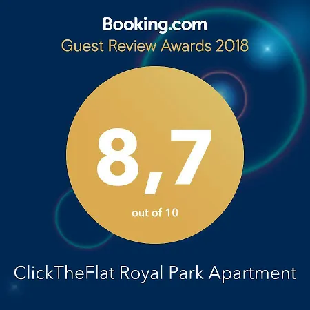 Clicktheflat Royal Park *
