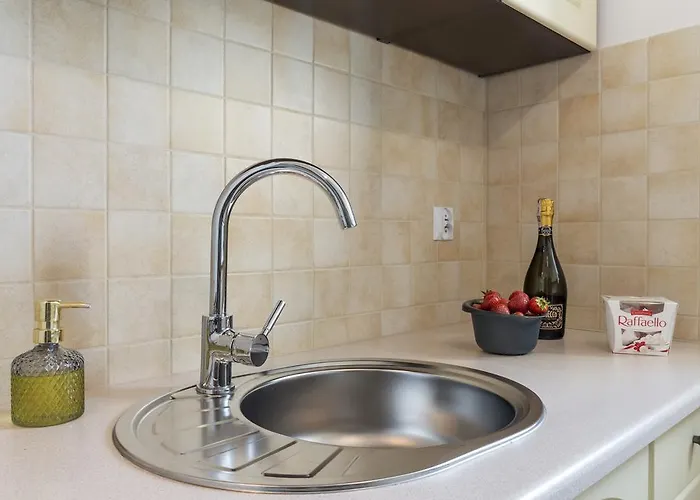 Clicktheflat Royal Park